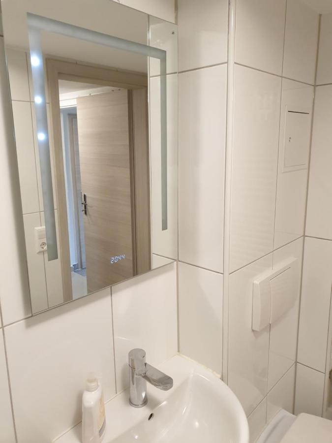 Moderne Einliegerwohnung Amara - Friedrichshafen Am Bodensee المظهر الخارجي الصورة