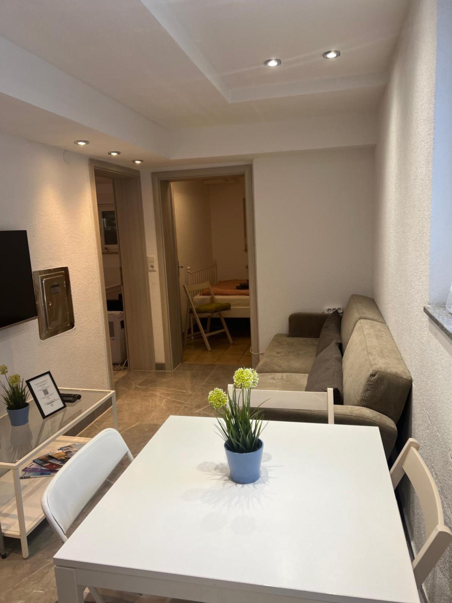 Moderne Einliegerwohnung Amara - Friedrichshafen Am Bodensee المظهر الخارجي الصورة